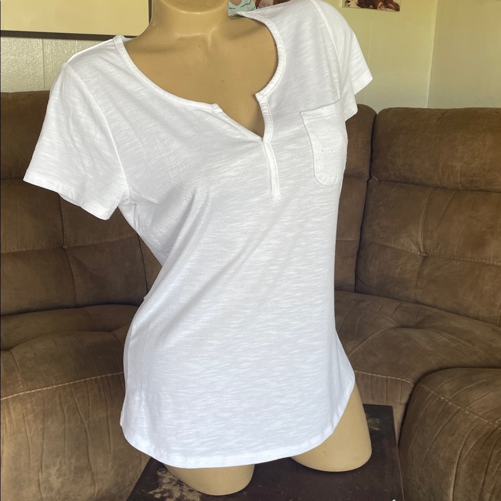 Venus s/s Henley top sz Med